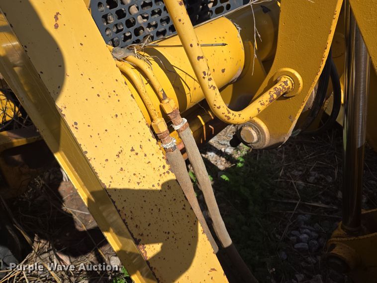 image for item EL1988 2001 John Deere 310 SG backhoe