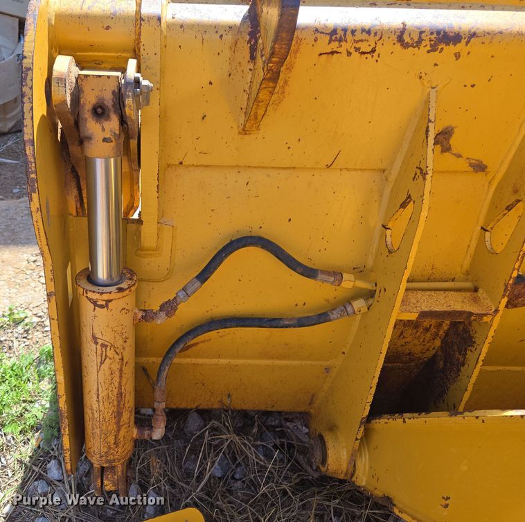 image for item EL1988 2001 John Deere 310 SG backhoe