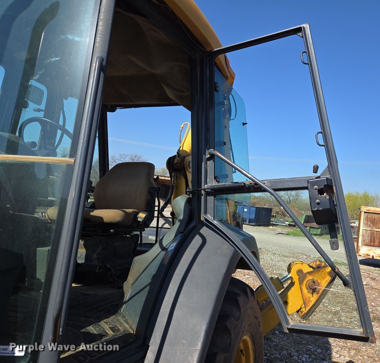 image for item EL1988 2001 John Deere 310 SG backhoe