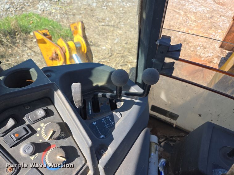 image for item EL1988 2001 John Deere 310 SG backhoe