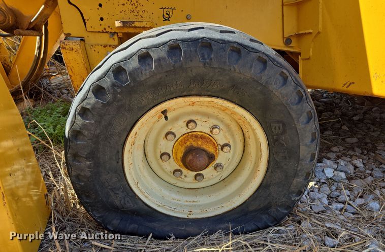 image for item EL1988 2001 John Deere 310 SG backhoe