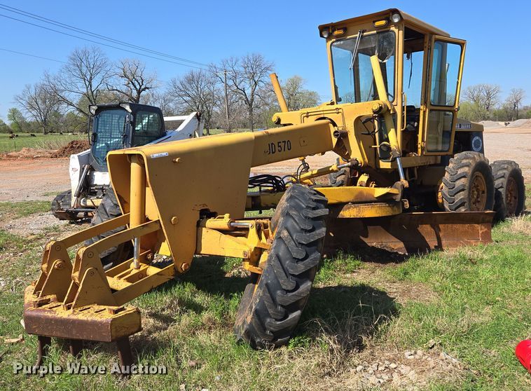 image for item EL1989 John Deere 570 motor grader