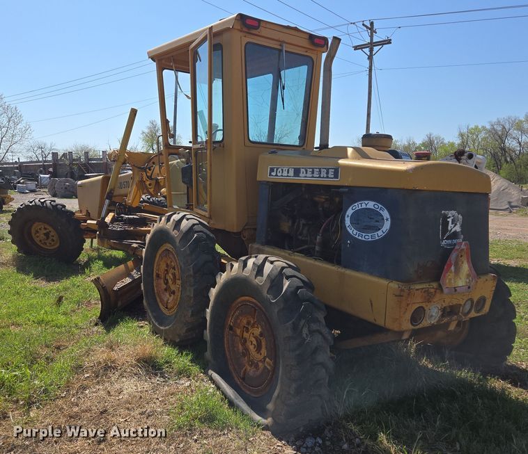 image for item EL1989 John Deere 570 motor grader