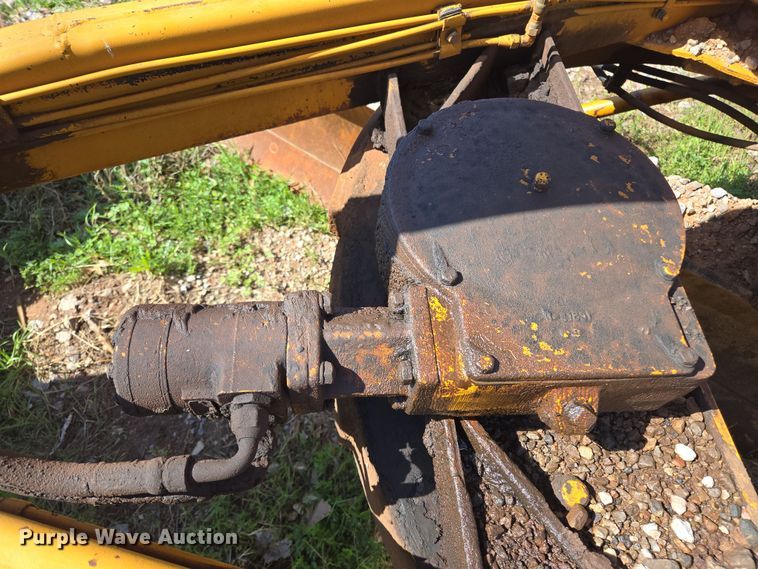 image for item EL1989 John Deere 570 motor grader