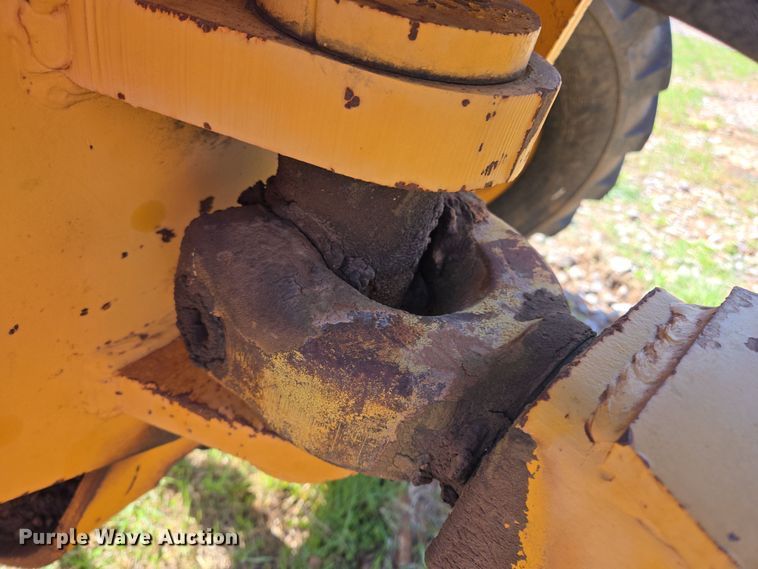 image for item EL1989 John Deere 570 motor grader