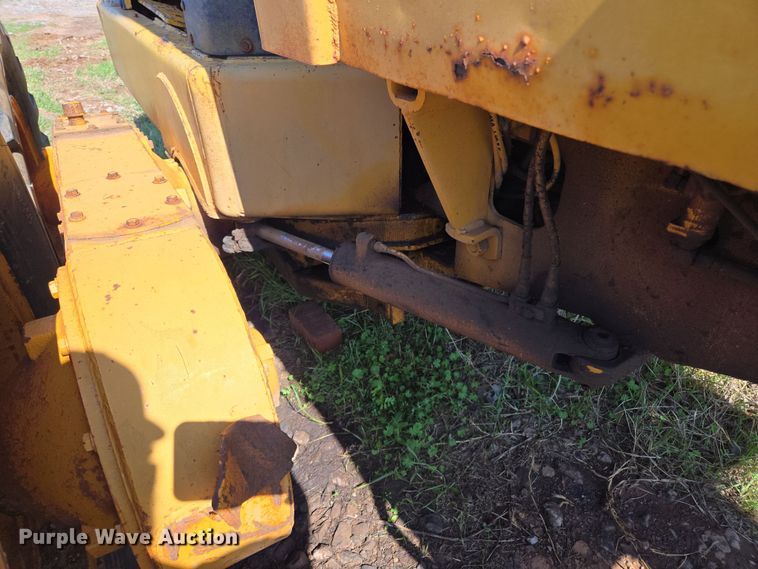 image for item EL1989 John Deere 570 motor grader