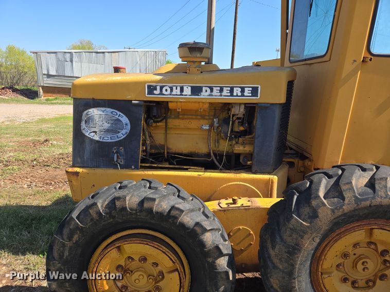 image for item EL1989 John Deere 570 motor grader