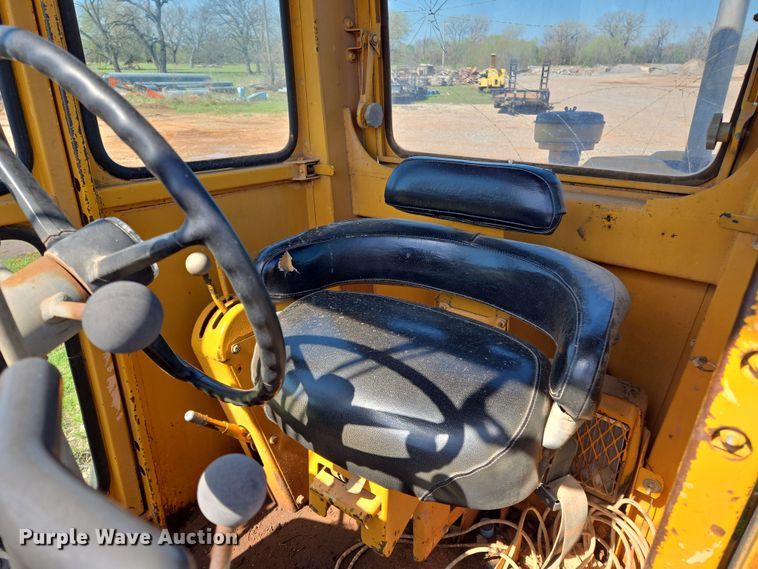 image for item EL1989 John Deere 570 motor grader