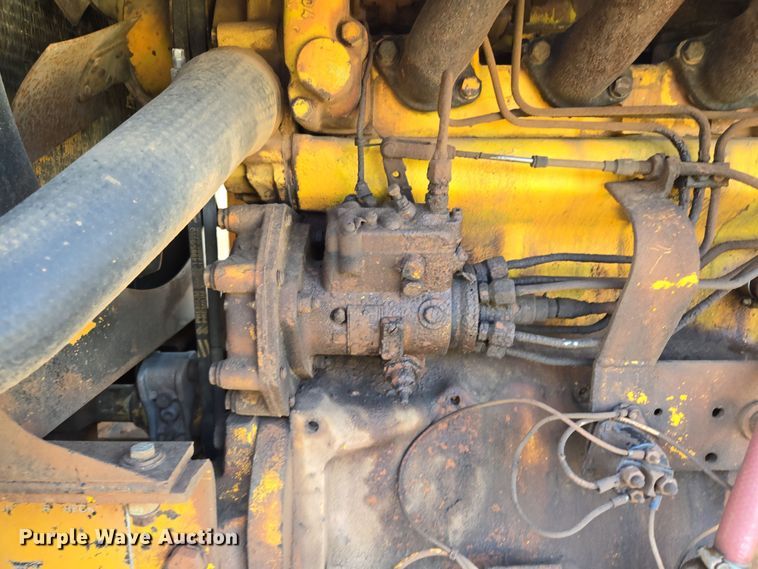 image for item EL1989 John Deere 570 motor grader