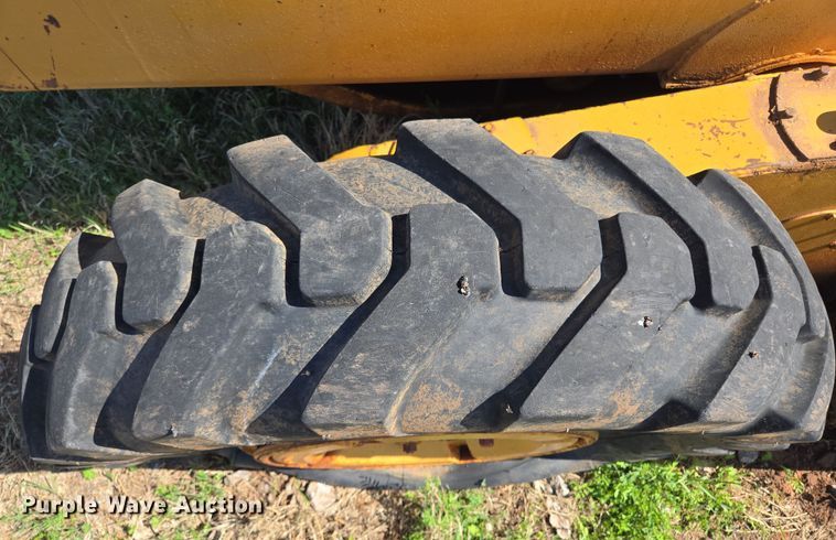 image for item EL1989 John Deere 570 motor grader