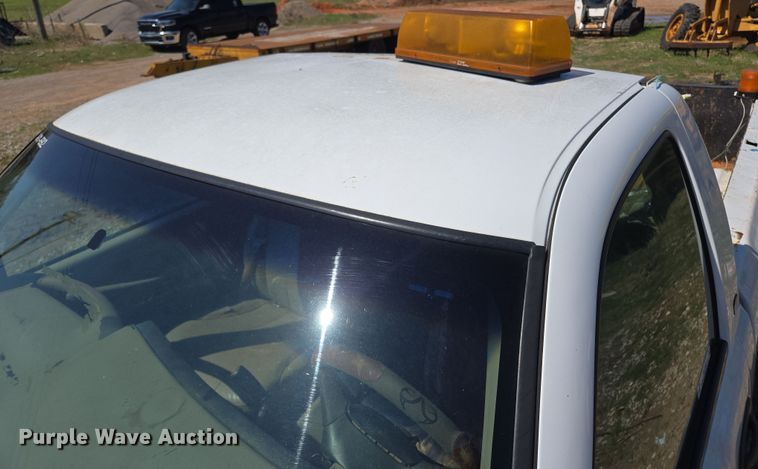 image for item EL1990 2001 Chevrolet Silverado 1500 pickup truck