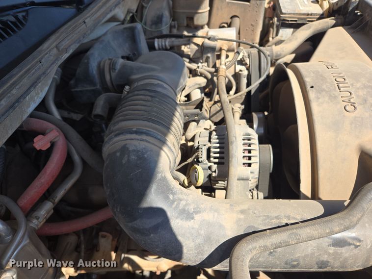 image for item EL1990 2001 Chevrolet Silverado 1500 pickup truck