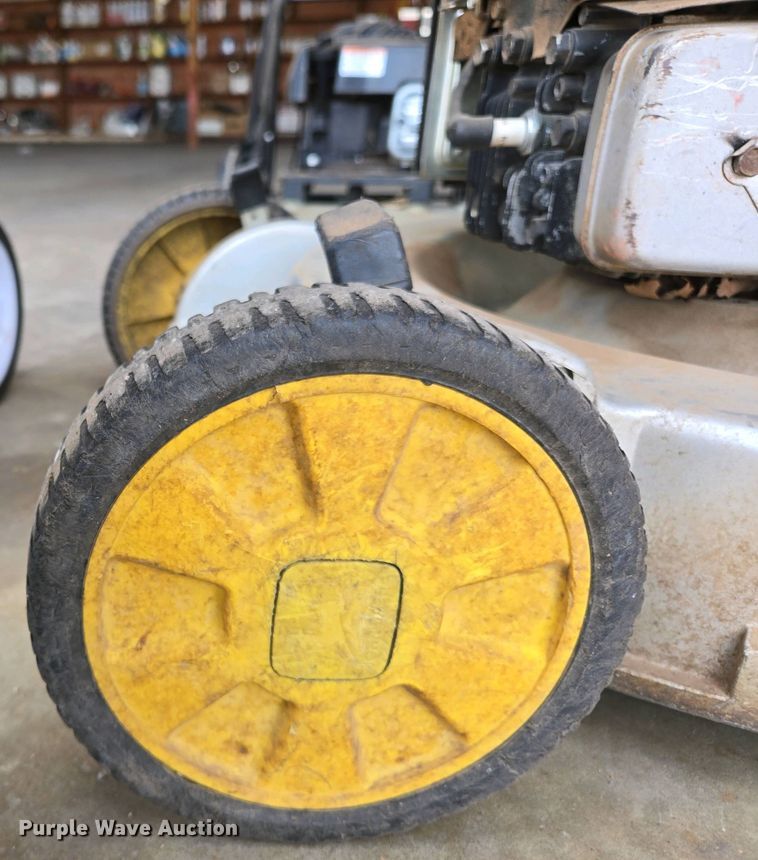 image for item EL2002 Lawn and garden