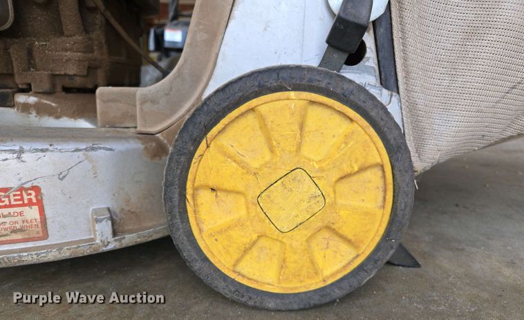 image for item EL2002 Lawn and garden