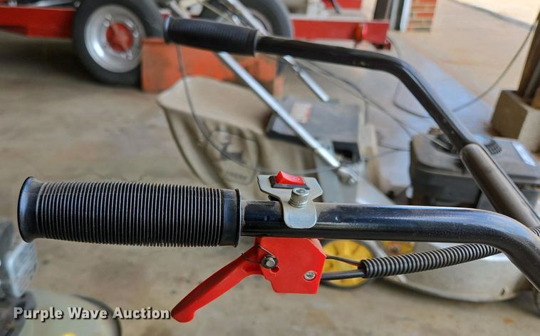 image for item EL2002 Lawn and garden