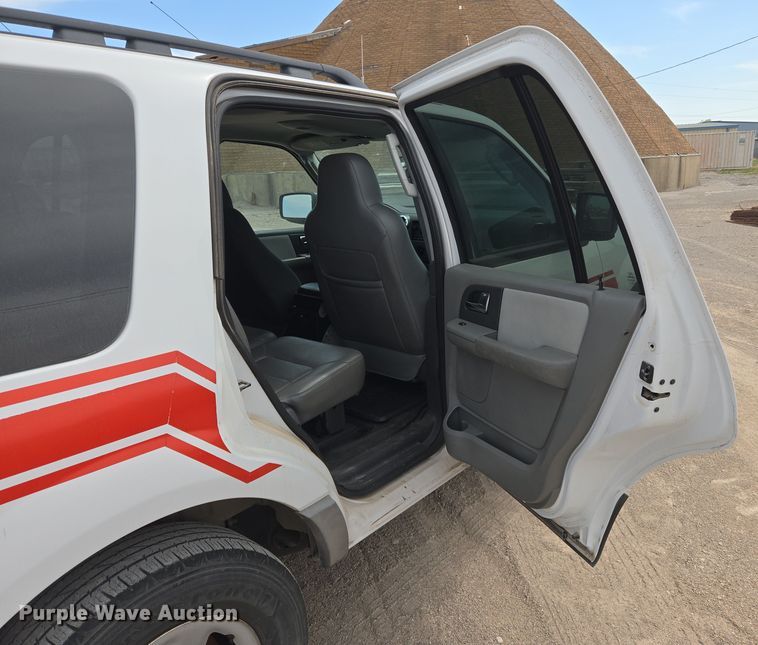 image for item EL5507 2006 Ford Expedition SUV