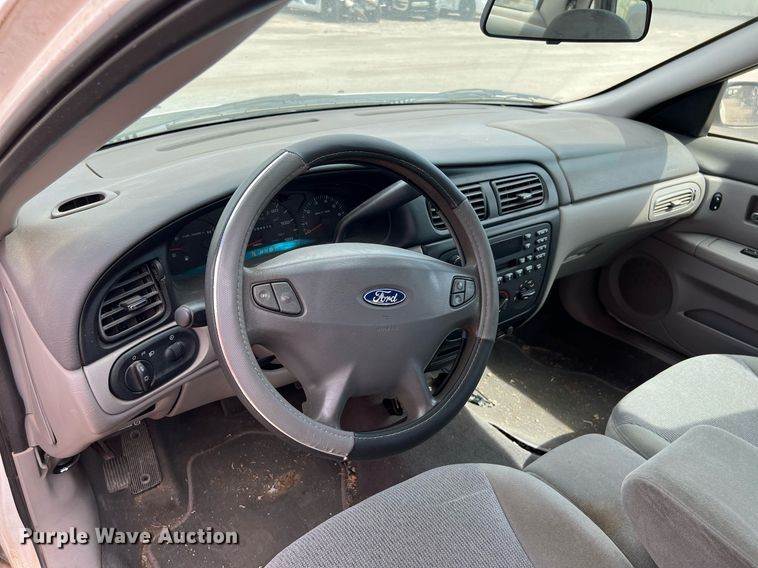 image for item EL5512 2000 Ford Taurus 