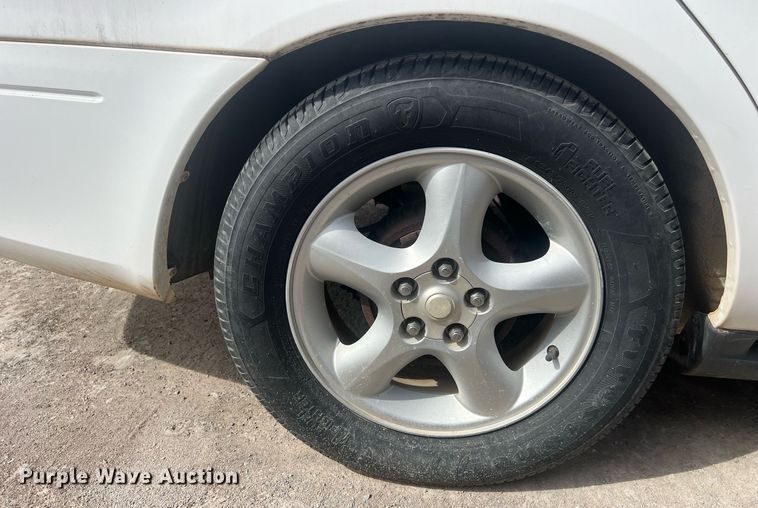 image for item EL5512 2000 Ford Taurus 