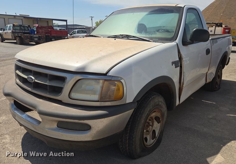 image for item EL5516 1998 Ford F150 pickup truck
