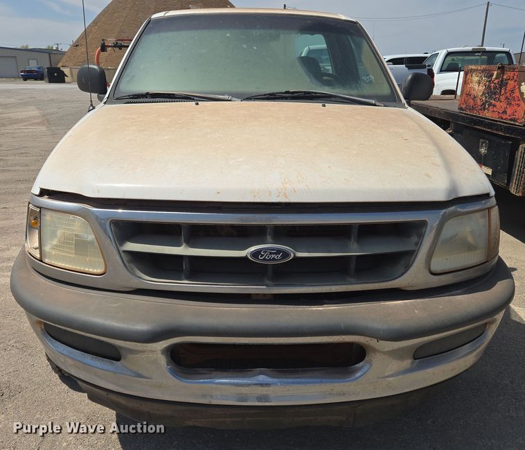 image for item EL5516 1998 Ford F150 pickup truck