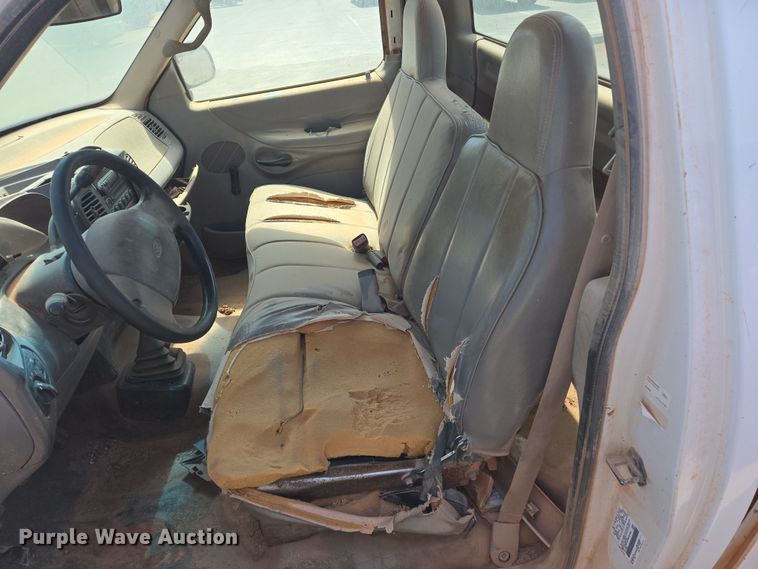 image for item EL5516 1998 Ford F150 pickup truck