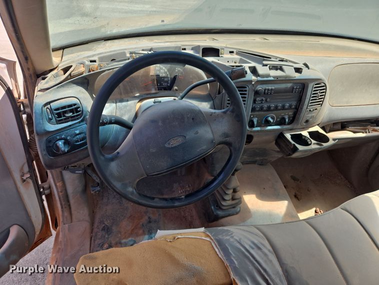 image for item EL5516 1998 Ford F150 pickup truck