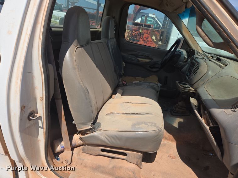 image for item EL5516 1998 Ford F150 pickup truck