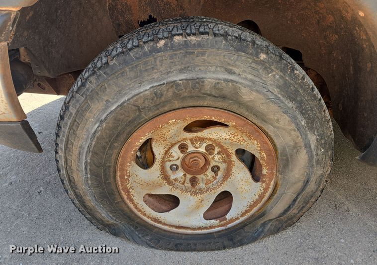 image for item EL5516 1998 Ford F150 pickup truck