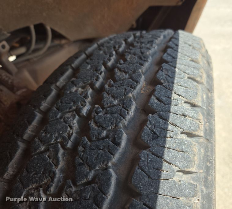 image for item EL5516 1998 Ford F150 pickup truck