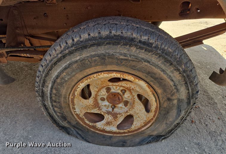 image for item EL5516 1998 Ford F150 pickup truck