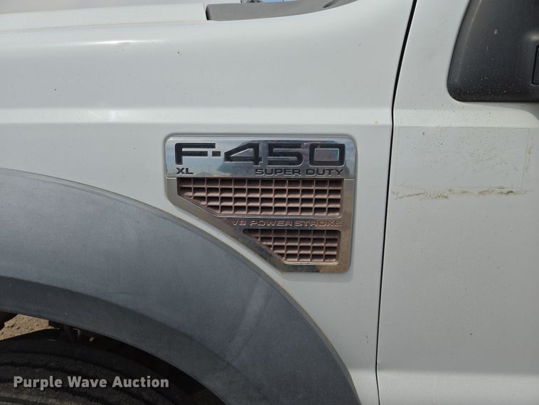 image for item EL5517 2009 Ford F450 SuperDuty flatbed truck