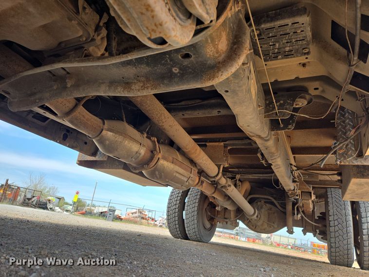 image for item EL5517 2009 Ford F450 SuperDuty flatbed truck