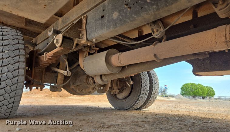 image for item EL5517 2009 Ford F450 SuperDuty flatbed truck