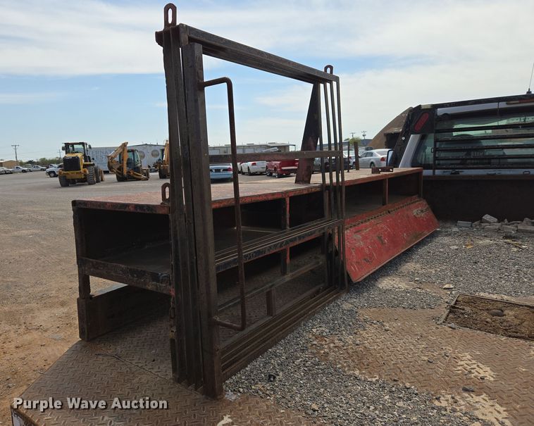 image for item EL5517 2009 Ford F450 SuperDuty flatbed truck