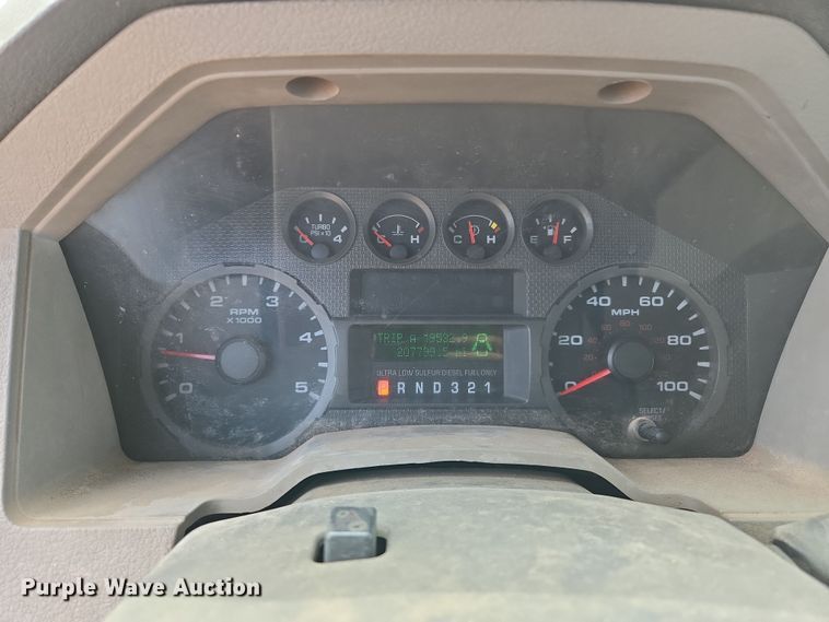 image for item EL5517 2009 Ford F450 SuperDuty flatbed truck