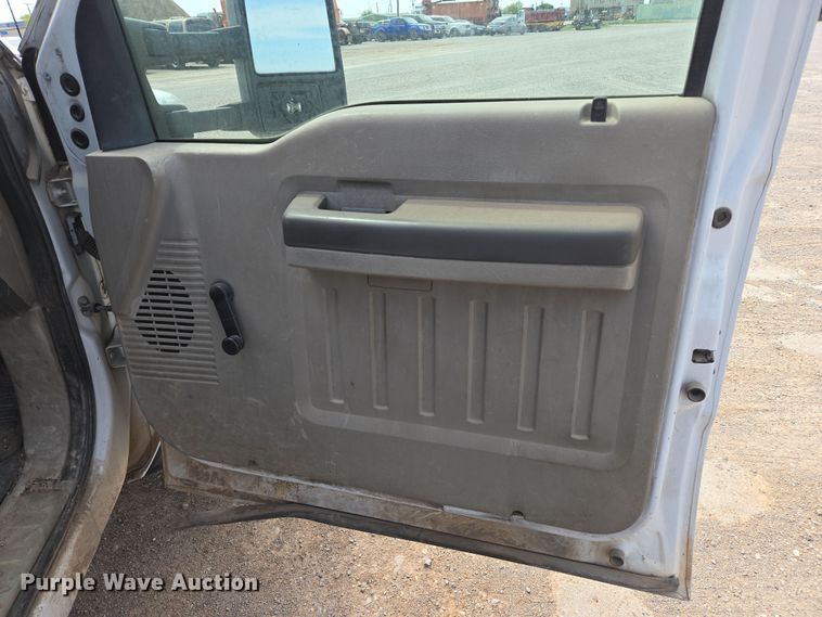 image for item EL5517 2009 Ford F450 SuperDuty flatbed truck