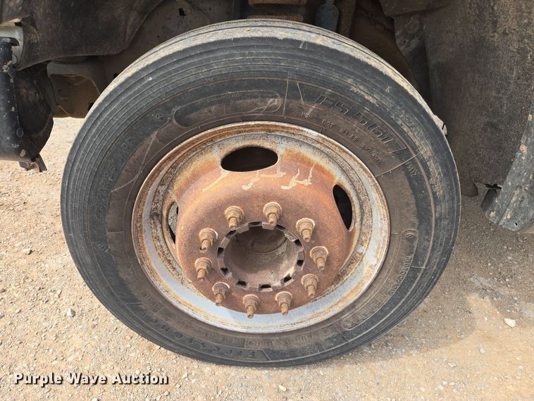 image for item EL5517 2009 Ford F450 SuperDuty flatbed truck