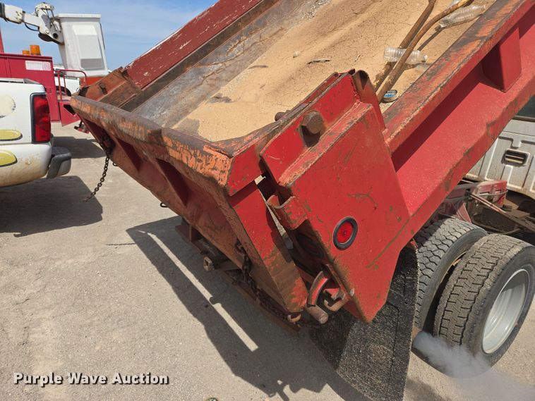 image for item EL5518 2006 Ford F450 Super Duty dump truck