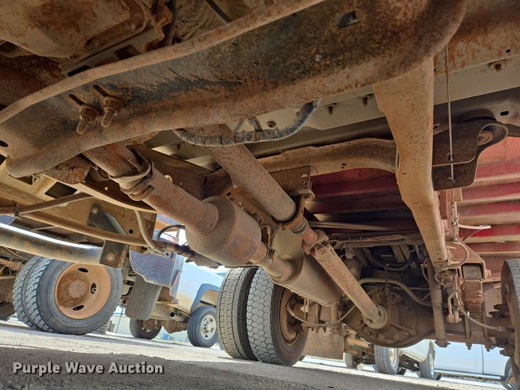 image for item EL5518 2006 Ford F450 Super Duty dump truck