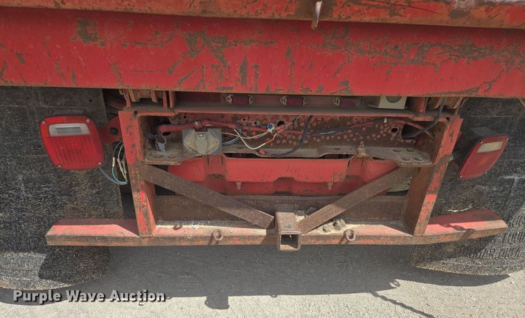 image for item EL5518 2006 Ford F450 Super Duty dump truck