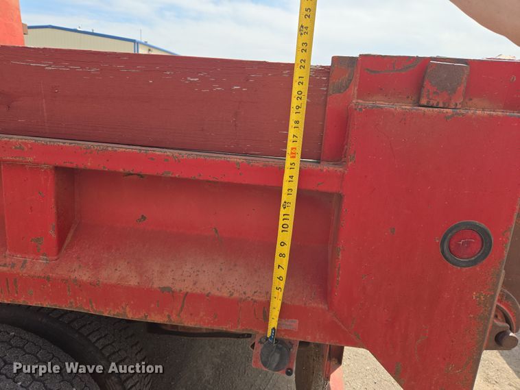 image for item EL5518 2006 Ford F450 Super Duty dump truck