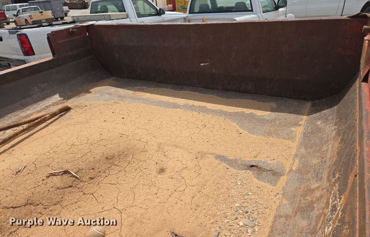 image for item EL5518 2006 Ford F450 Super Duty dump truck