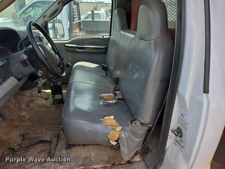 image for item EL5518 2006 Ford F450 Super Duty dump truck