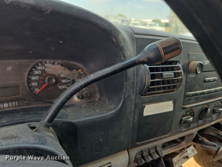 image for item EL5518 2006 Ford F450 Super Duty dump truck