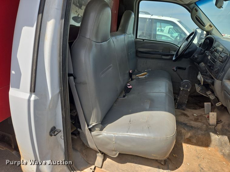 image for item EL5518 2006 Ford F450 Super Duty dump truck