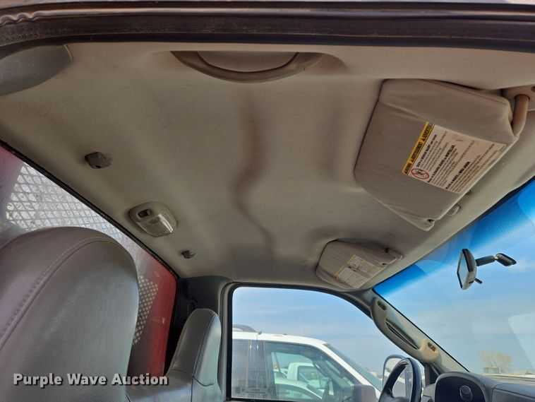 image for item EL5518 2006 Ford F450 Super Duty dump truck