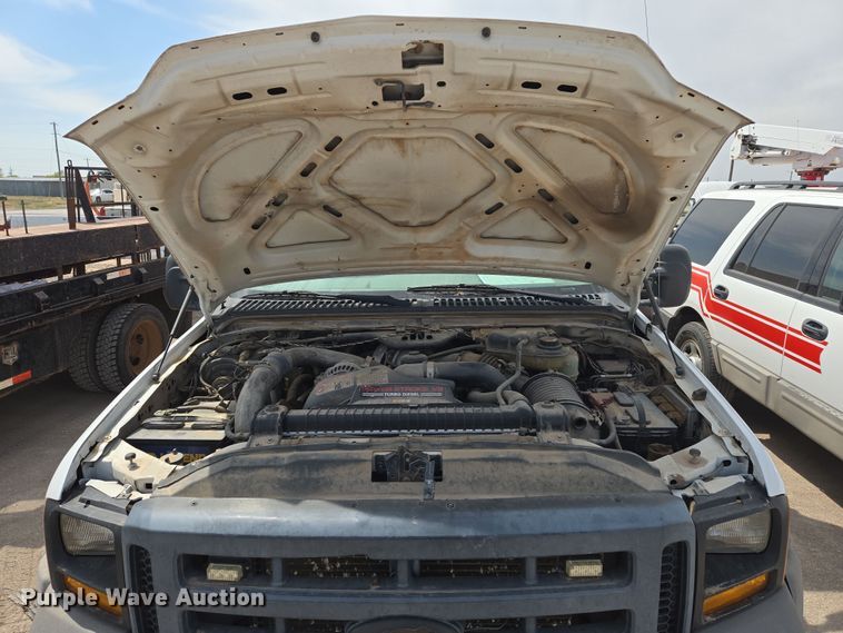 image for item EL5518 2006 Ford F450 Super Duty dump truck