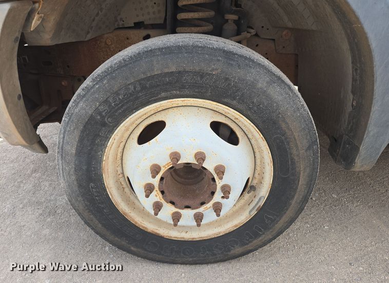 image for item EL5518 2006 Ford F450 Super Duty dump truck