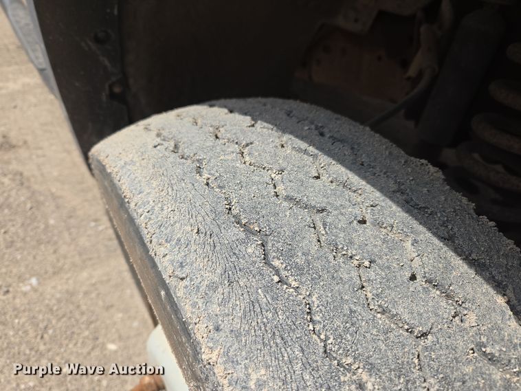 image for item EL5518 2006 Ford F450 Super Duty dump truck