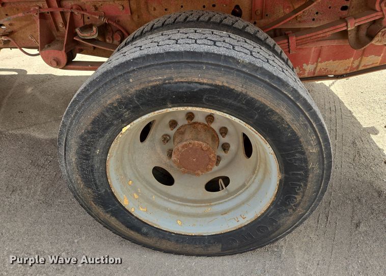 image for item EL5518 2006 Ford F450 Super Duty dump truck